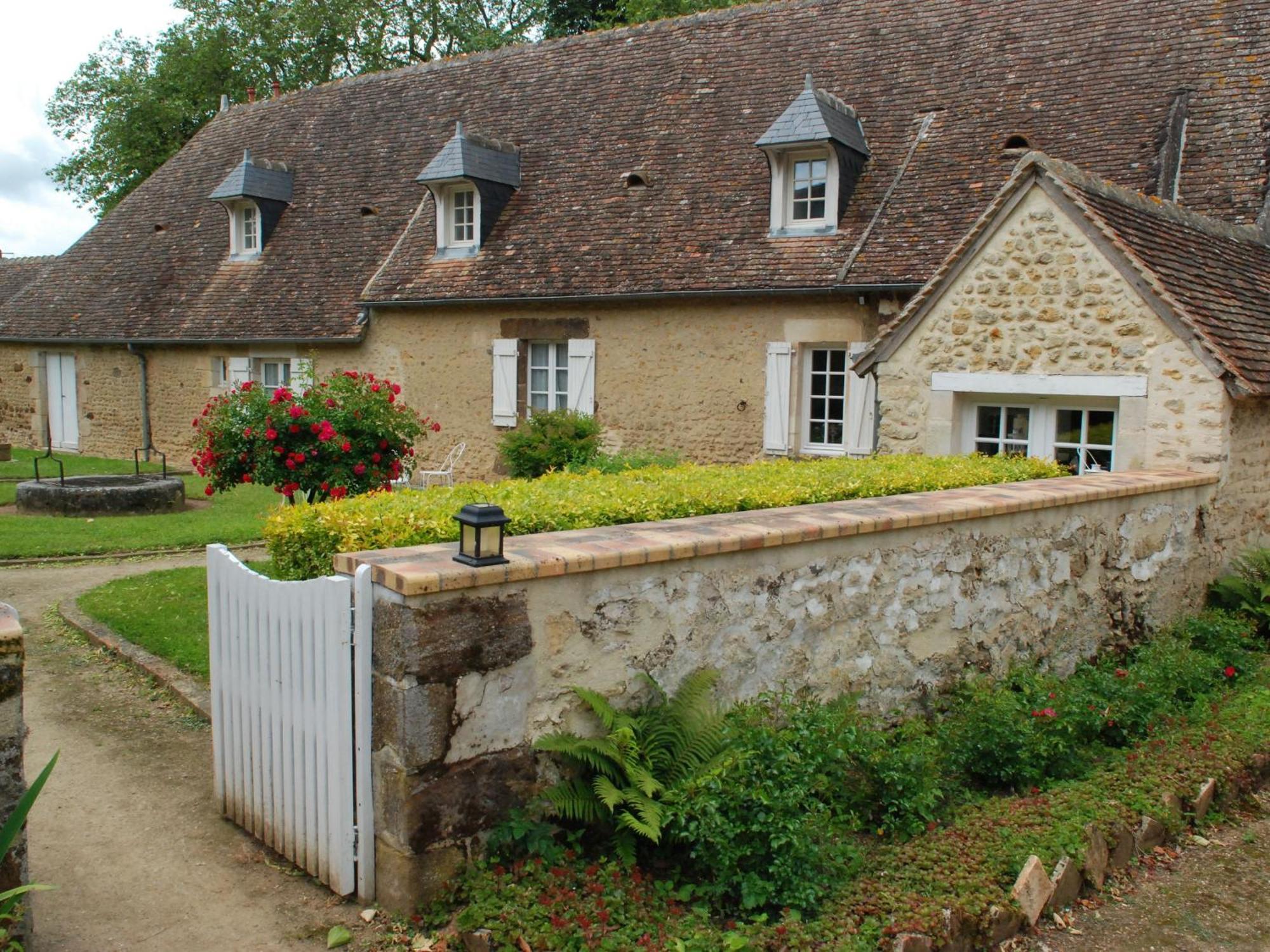 Petite Maison De Campagne Avec Piscine Chauffee, Tennis Et Nombreuses Activites Pour Tous! - Fr-1-410-270 Villa Maresché Esterno foto